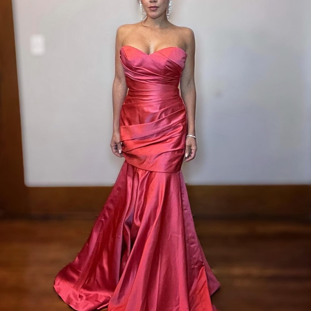 Sorella Vita pink satin gown SZ 10